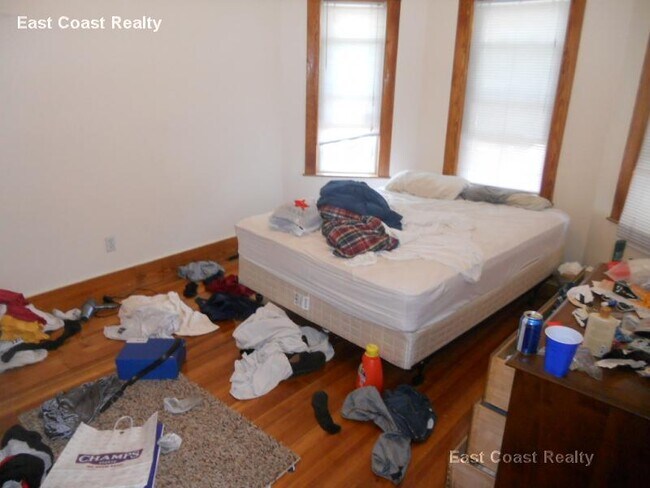 Photo - 346 Faneuil St Unit 3