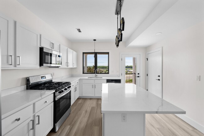 Photo - 1295 Holmden Ave Unit 2