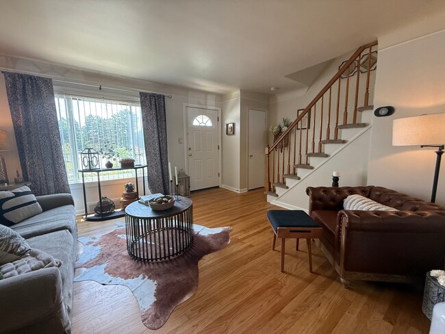 Photo - 2065 E Maple Rd Unit 2065