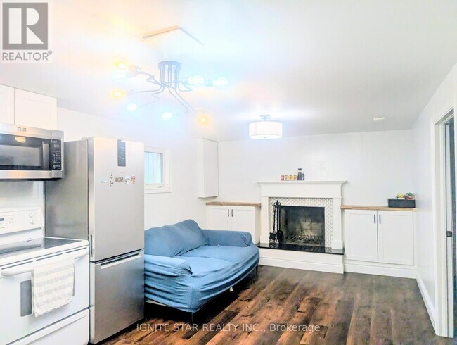 Photo - 323 Montego Rd