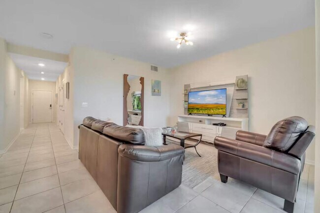 Photo - 4721 Clock Tower Dr Unidad ID1359866P