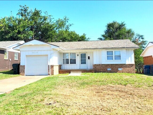 Building Photo - 3 bed 1 bath in Midwest City Rental