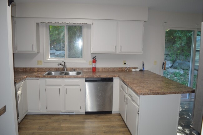 Photo - 11 Grand Canyon Ct