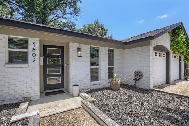 Photo - 1602 Thornridge Rd