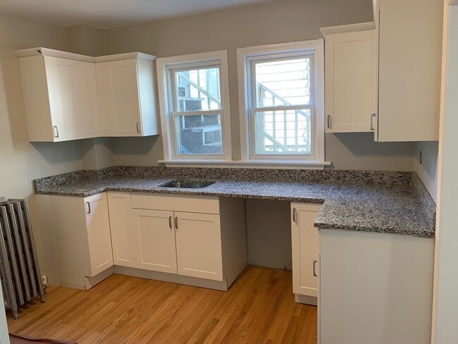 Photo - 10 Chapman St Unit 1