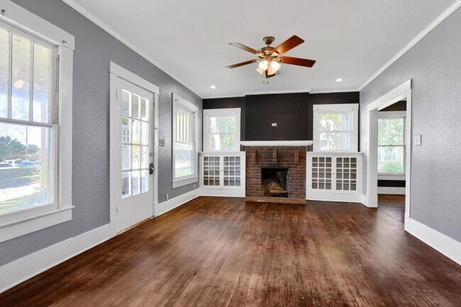 Photo - 201 N Highland Ave