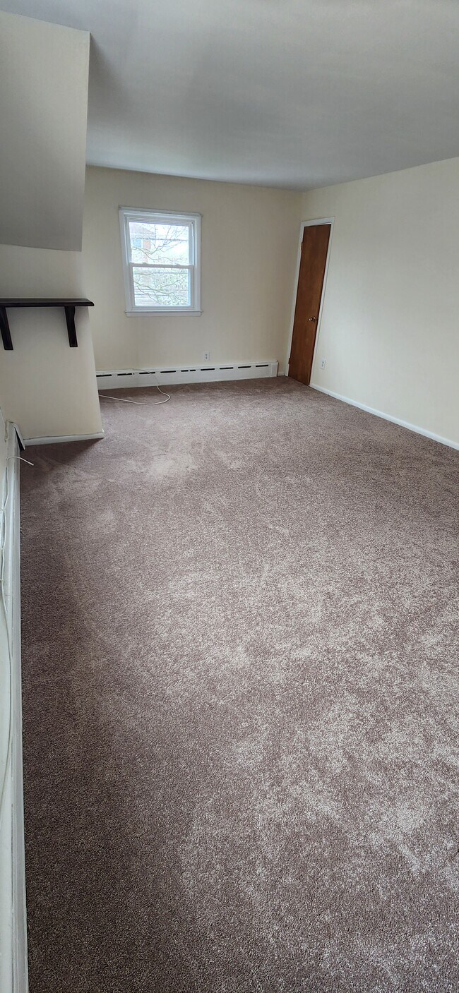 Photo - 24 Harrison Ave Unidad 2nd Floor