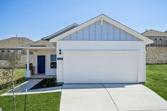 Photo - Beautiful 4-Bedroom Home | Pet Friendly | Fenced Backyard | 2-Car Garage
