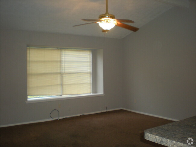 Building Photo - 1558 Quail Trace Dr Rental