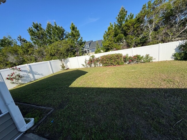 Photo - 661 Old Castle Loop