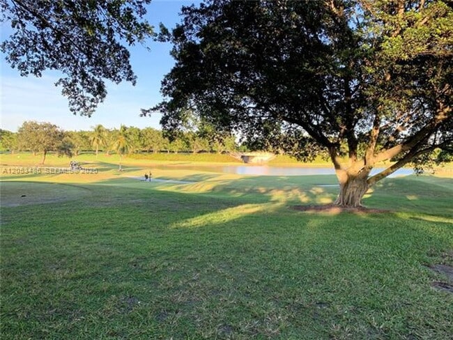 Photo - 2727 Center Ct Dr