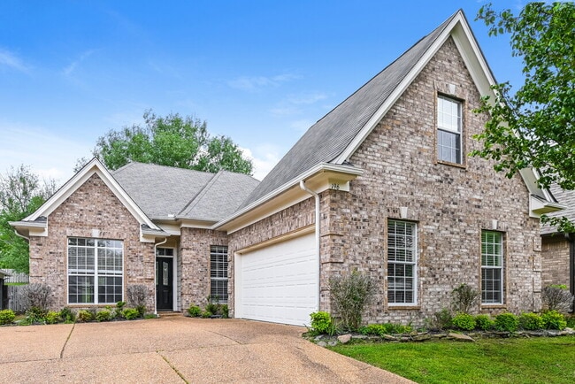 Photo - 196 Fairway Trace Dr House