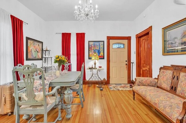 Photo - 414 College Ave