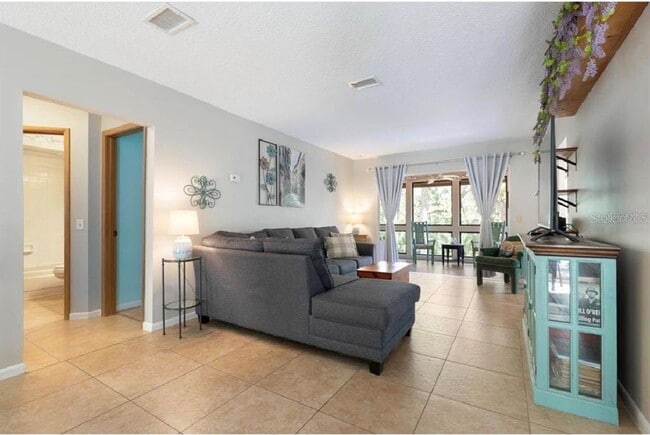 Photo - 8 Fairways Cir Unit 8