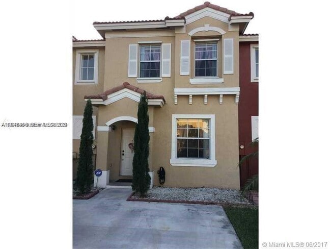 Building Photo - 60 SE 6th Rd