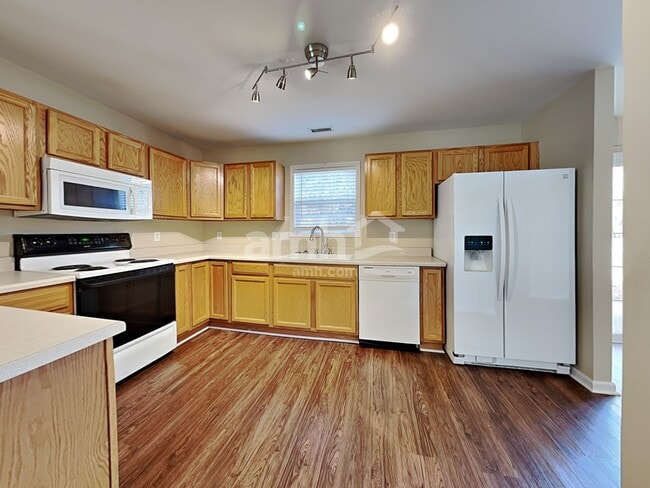 Photo - 1941 Sterling Hill Dr