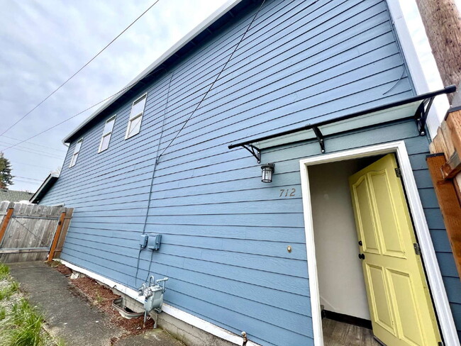 Photo - Beautifully Renovated 3 Bedroom Apartment on the 2nd Floor