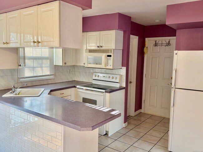 Photo - 15 Juniper Rd