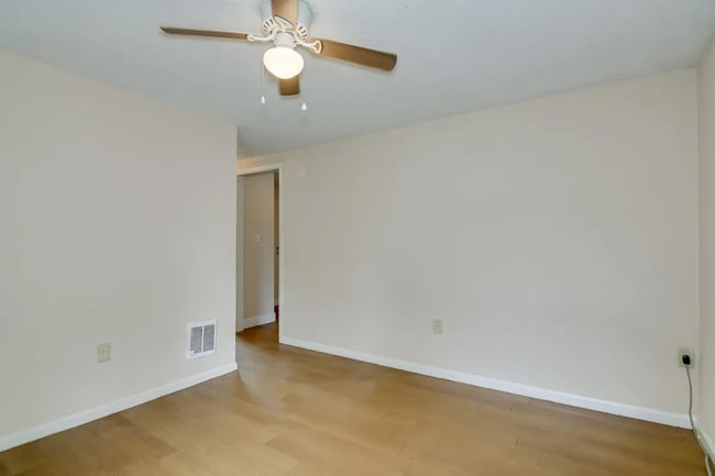 Living Room - 1732 Telfair St