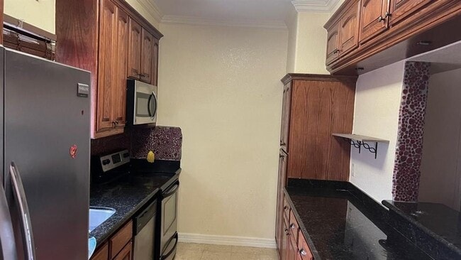 Photo - 1609 Saldana Ave Unit 327