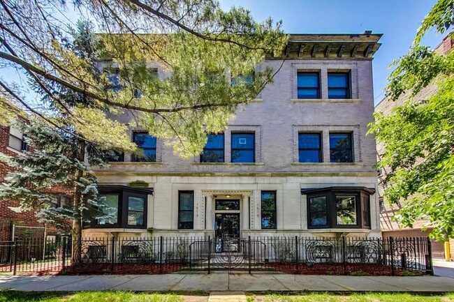 Building Photo - 1515 W Sunnyside Ave Unit 1E