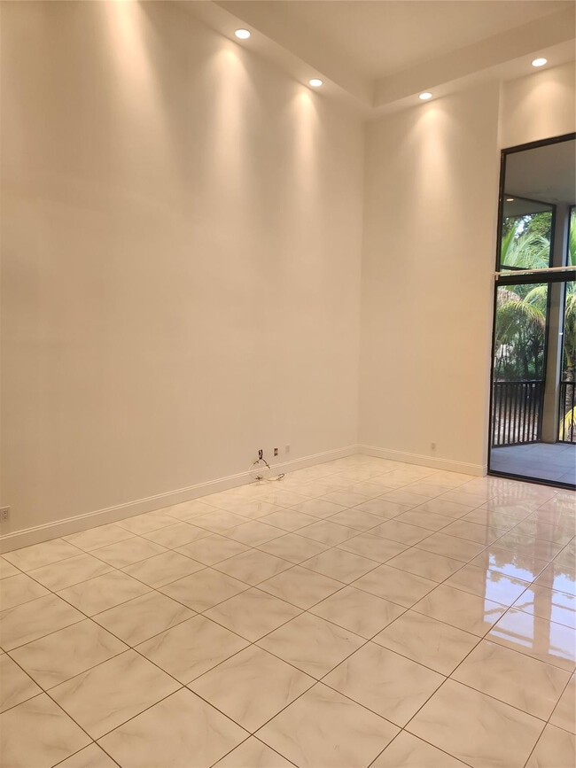 Photo - 20347 W Country Club Dr