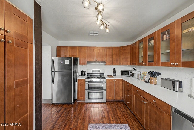 Photo - 1150 E Pierce St