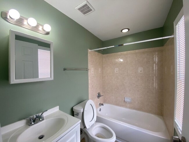 Photo - 1619 Rutland Ave