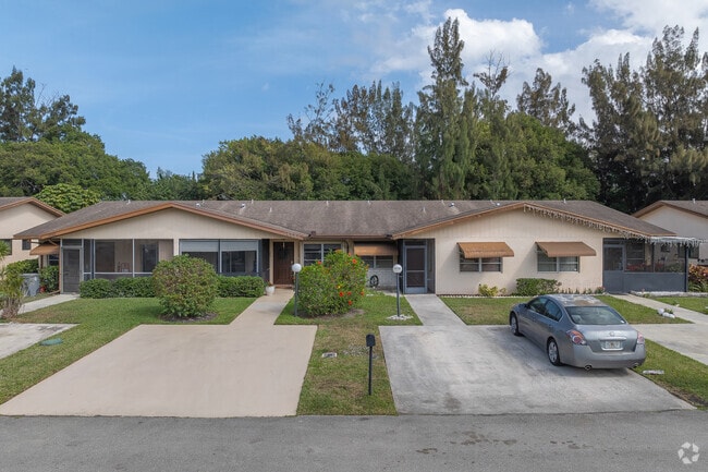 Photo - Delray Villas III