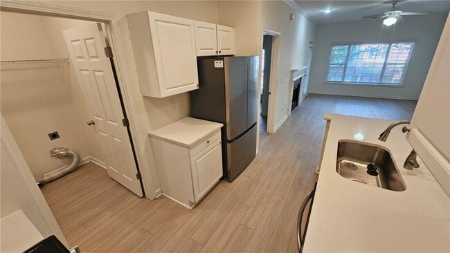 Photo - 411 Spring Heights Ln Unit 4