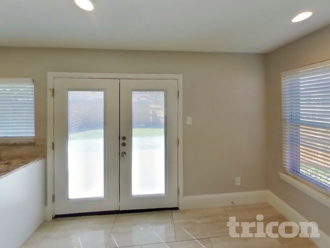 Photo - 606 Perdido Dr