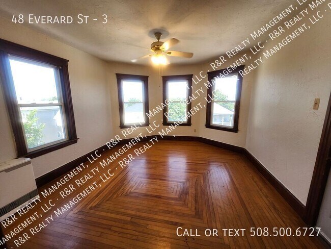 Photo - 48 Everard St Unit 3
