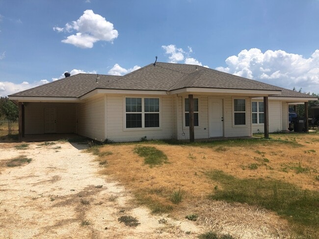 Photo - 3 bedroom, 2 bath DUPLEX!