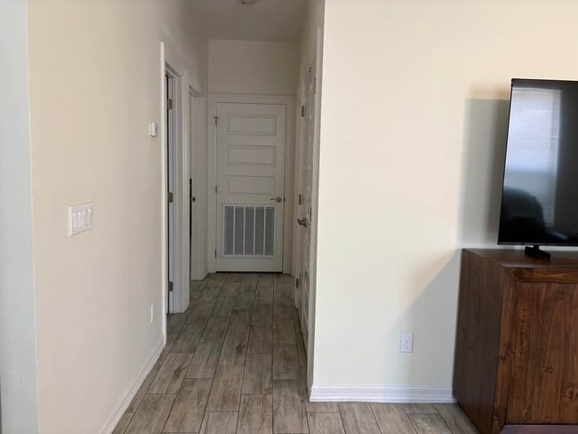 Photo - 3609 Valeria St Unit 3