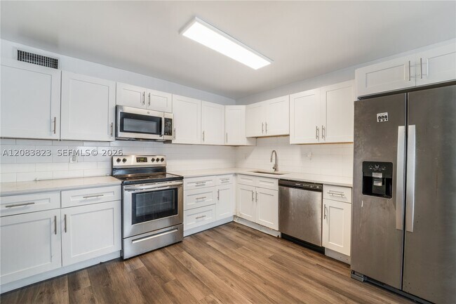 Photo - 5603 NW 27th Ct Unit 1