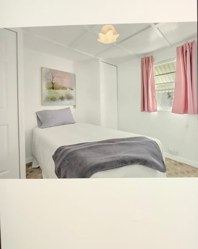 Main Bedroom - 7801 34th Ave N