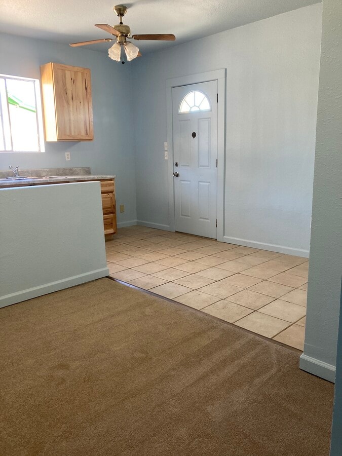 Photo - 421 W 3rd St