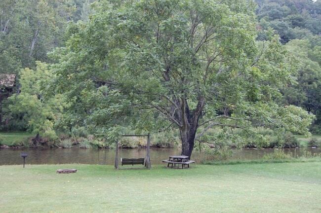Photo - 1089 Aubrey Turner Rd