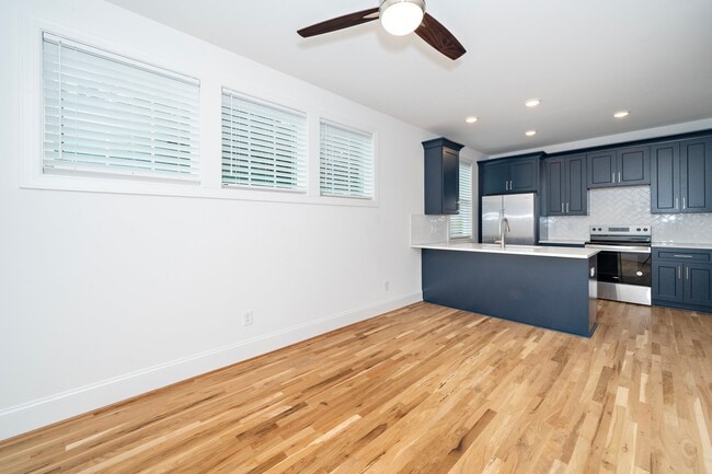 Photo - 1634 Crest Rd