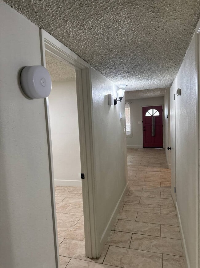 Photo - 807 Castaic Ave