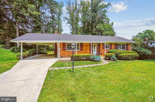 Building Photo - 8634 Aberdeen Ct Rental