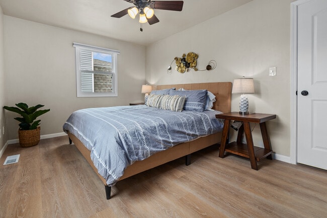 Photo - 2701 N Helen St