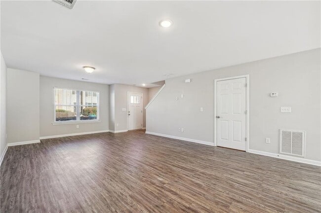 Photo - 4420 Pinscher St