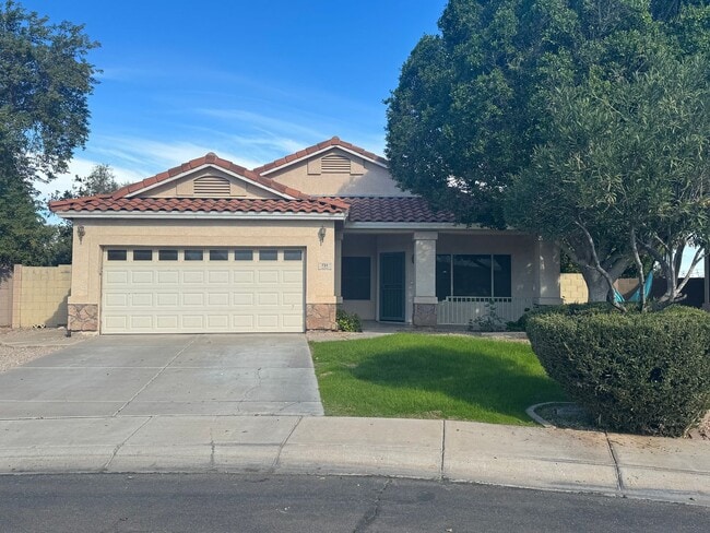 Building Photo - GORGEOUS 3 BEDROOM 2 BATH CUL DE SAC HOME FOR RENT