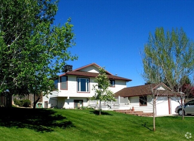 Building Photo - 3 bed, 1.5 bath house