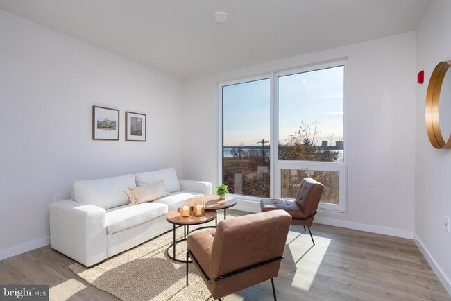 Building Photo - 1130 N Delaware Ave Unit 320