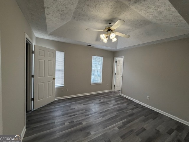 Photo - 5590 Hampton Ct