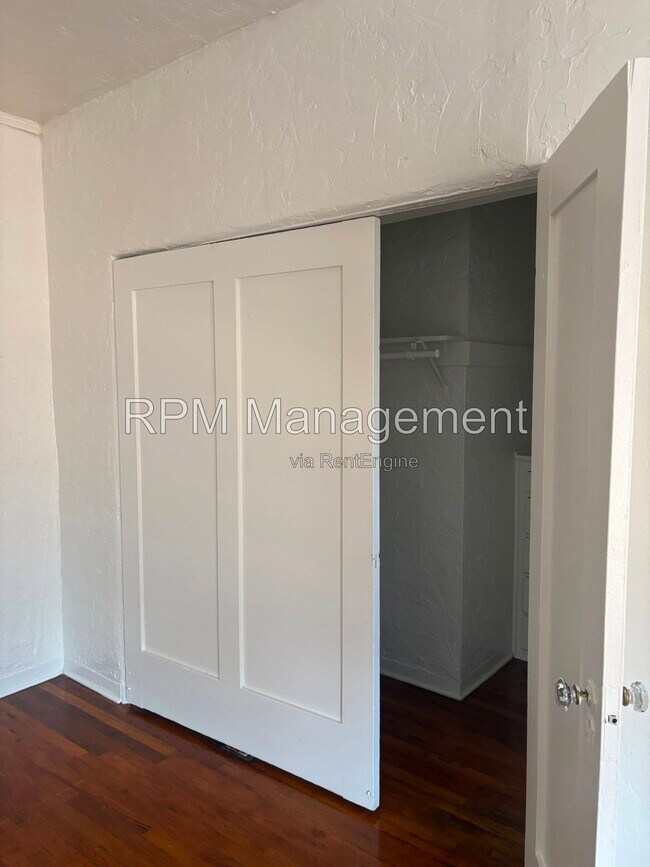 Photo - 1845 N Gramercy Pl Unit 304