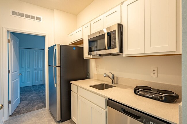 Photo - 696 Daring Dr