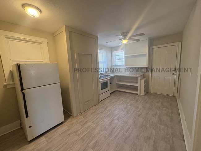 Photo - Chic Downtown Newton Studio – Corner Unit!